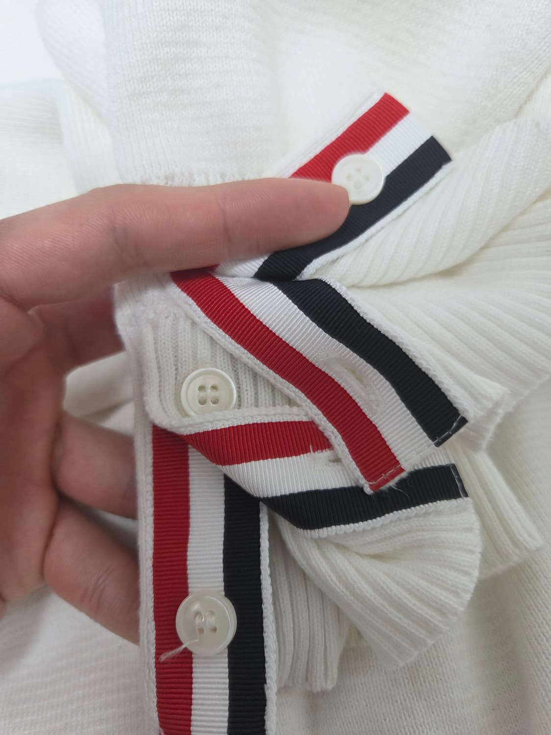 [A급] 톰브라운 밀라노스티치 니트 화이트 4사이즈 상품이미지2