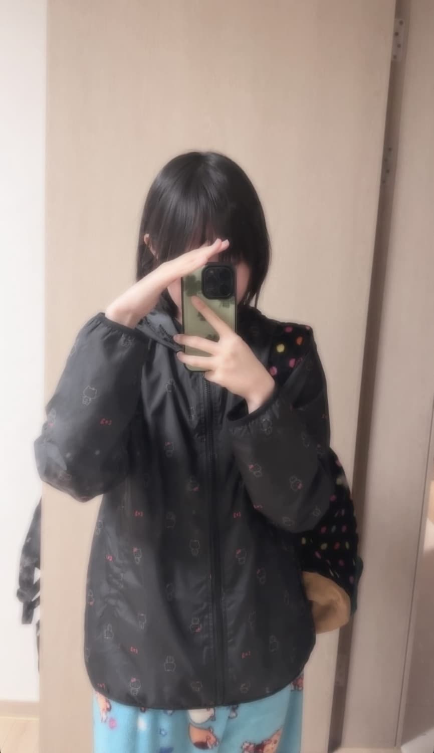 초초한정판 산리오 헬로키티 바람막이 상품이미지2