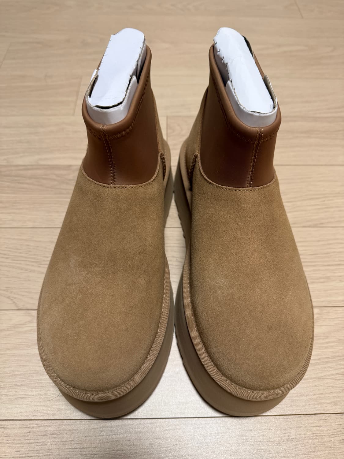 UGG 어그 W CLASSIC MINI DIPPER 상품이미지1