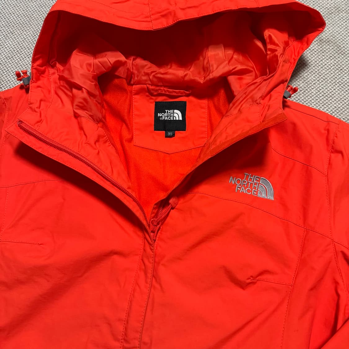 노스페이스 바람막이 자켓 상품이미지2