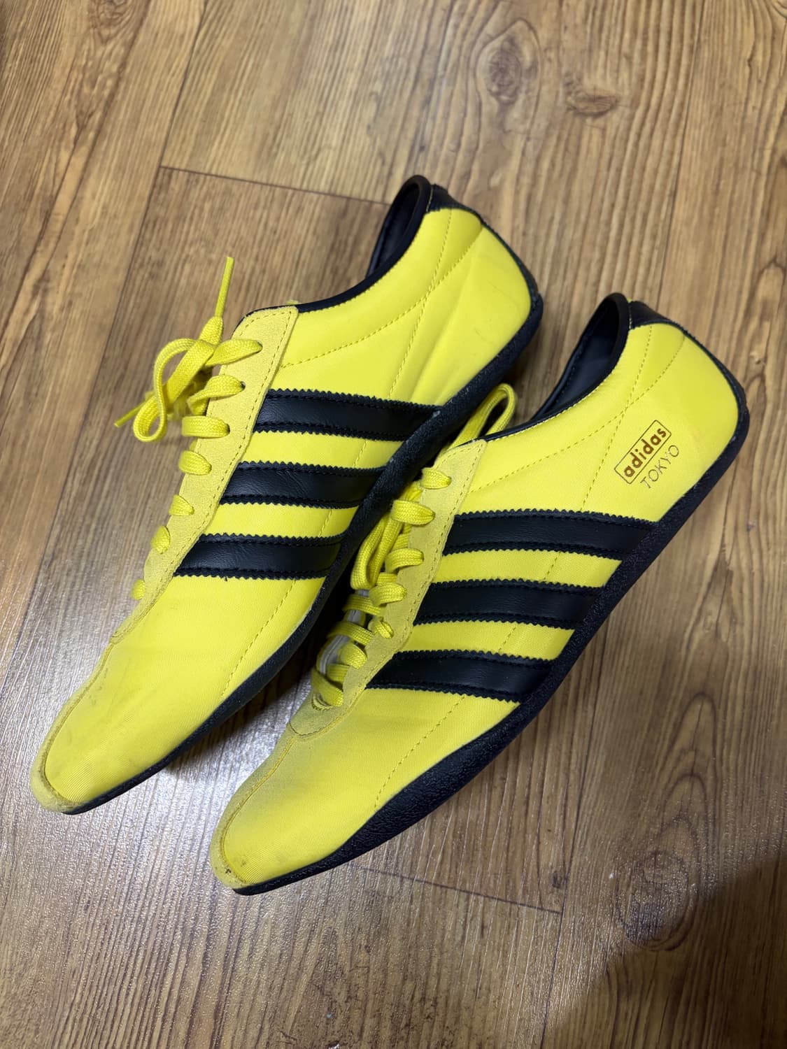 아디다스 도쿄 퓨어 설퍼 다크브라운 상품이미지3