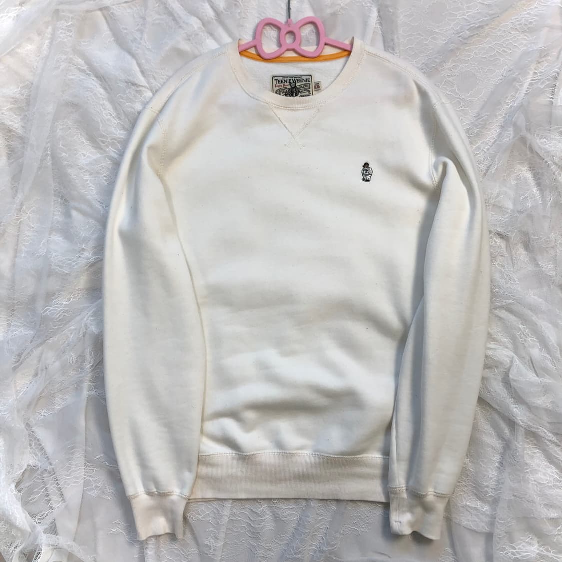 티니위니 생화이트 맨투맨 상품이미지1