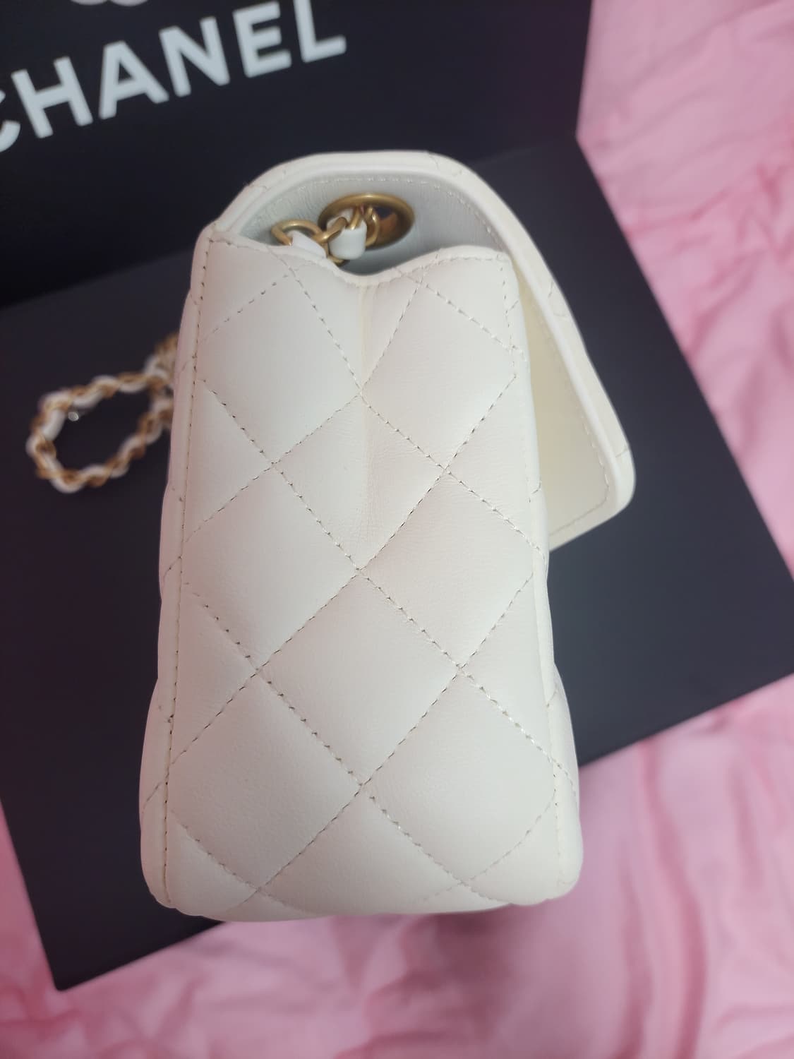정품)급처미사용새상품!샤넬 내장칩 로고참 플랩백 크로스백 숄더백 가방 상품이미지6