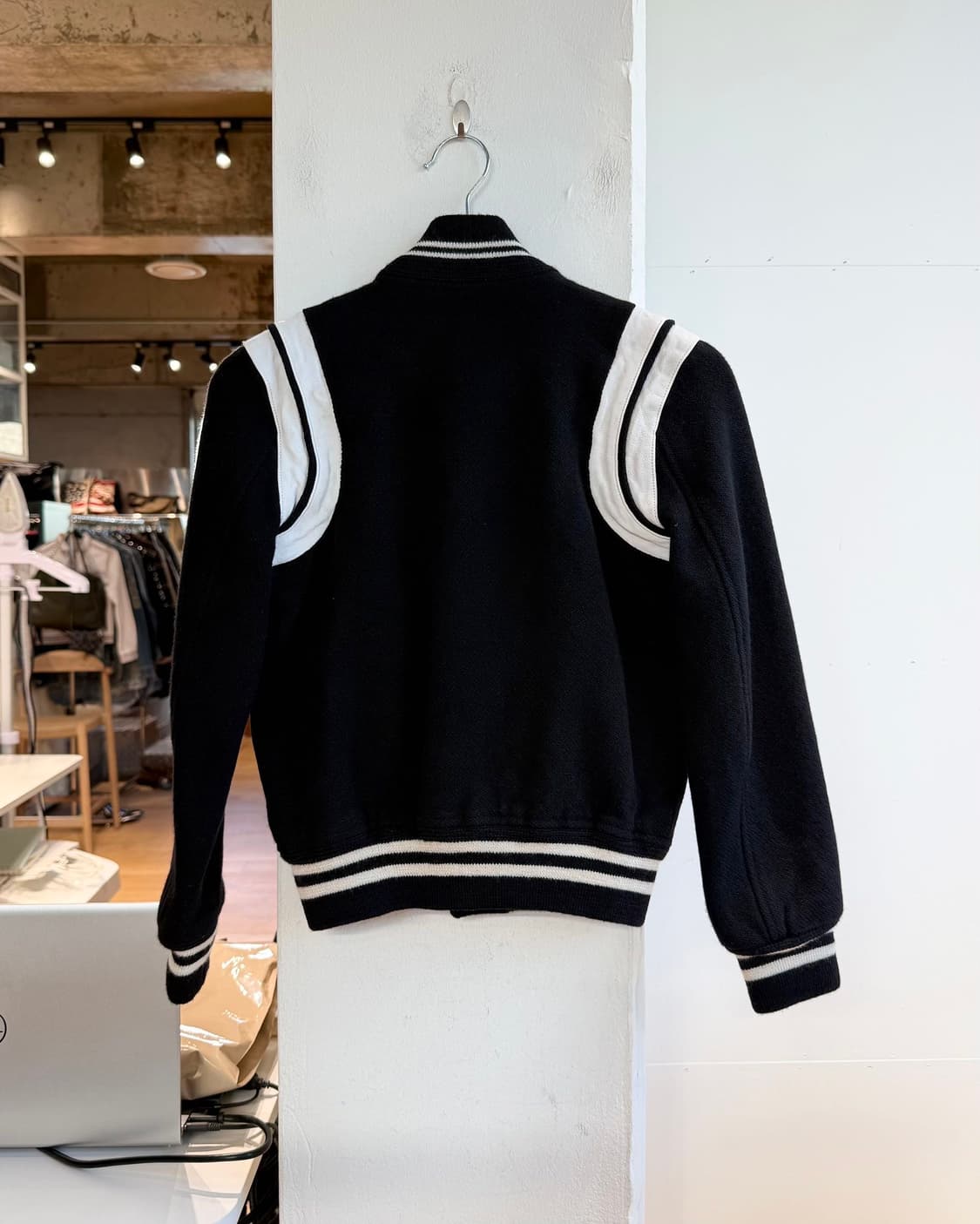 생로랑 블랙 울 테디 바시티 자켓 상품이미지7