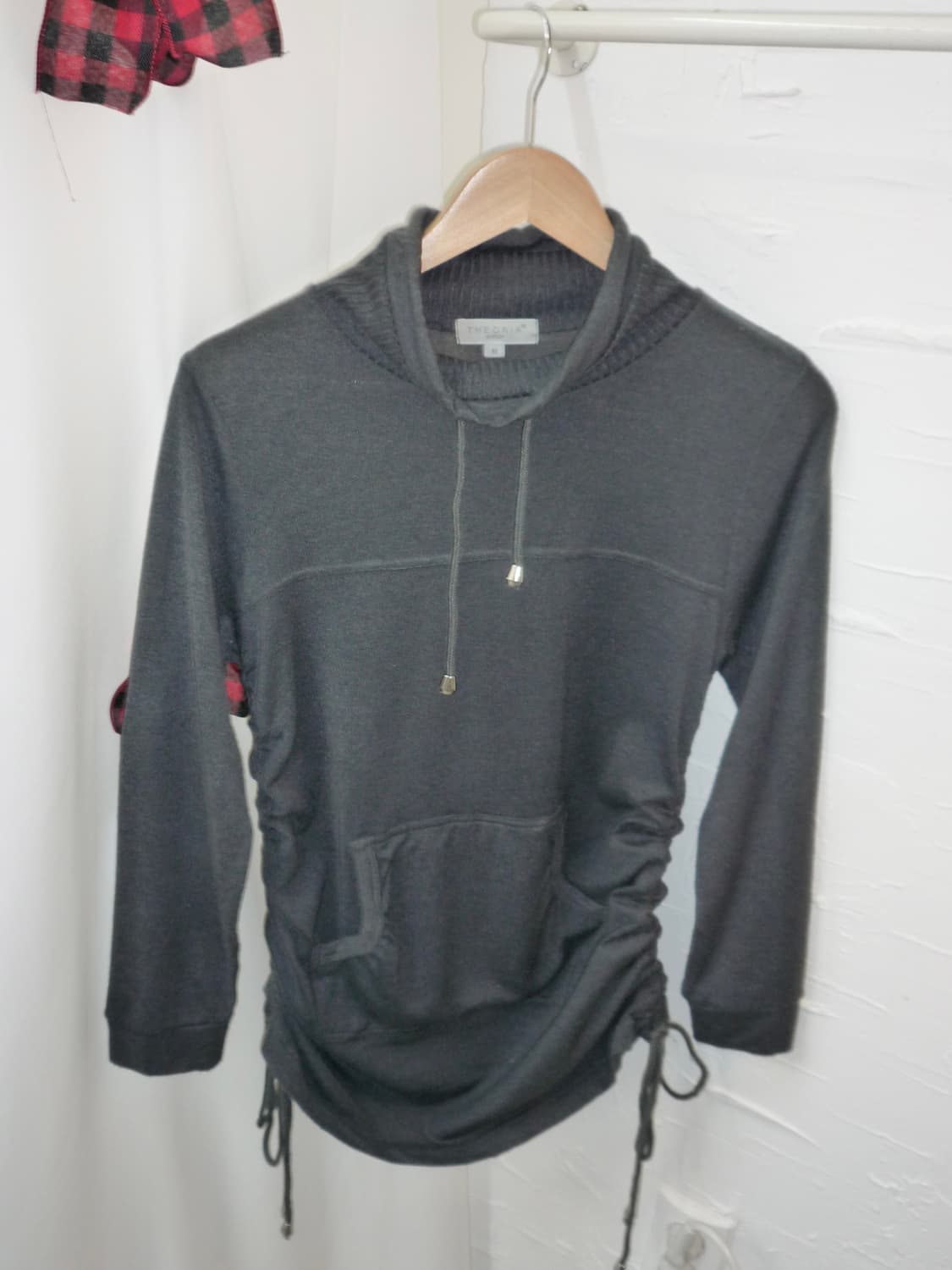 셔링 포인트 차콜 니트 상품이미지6