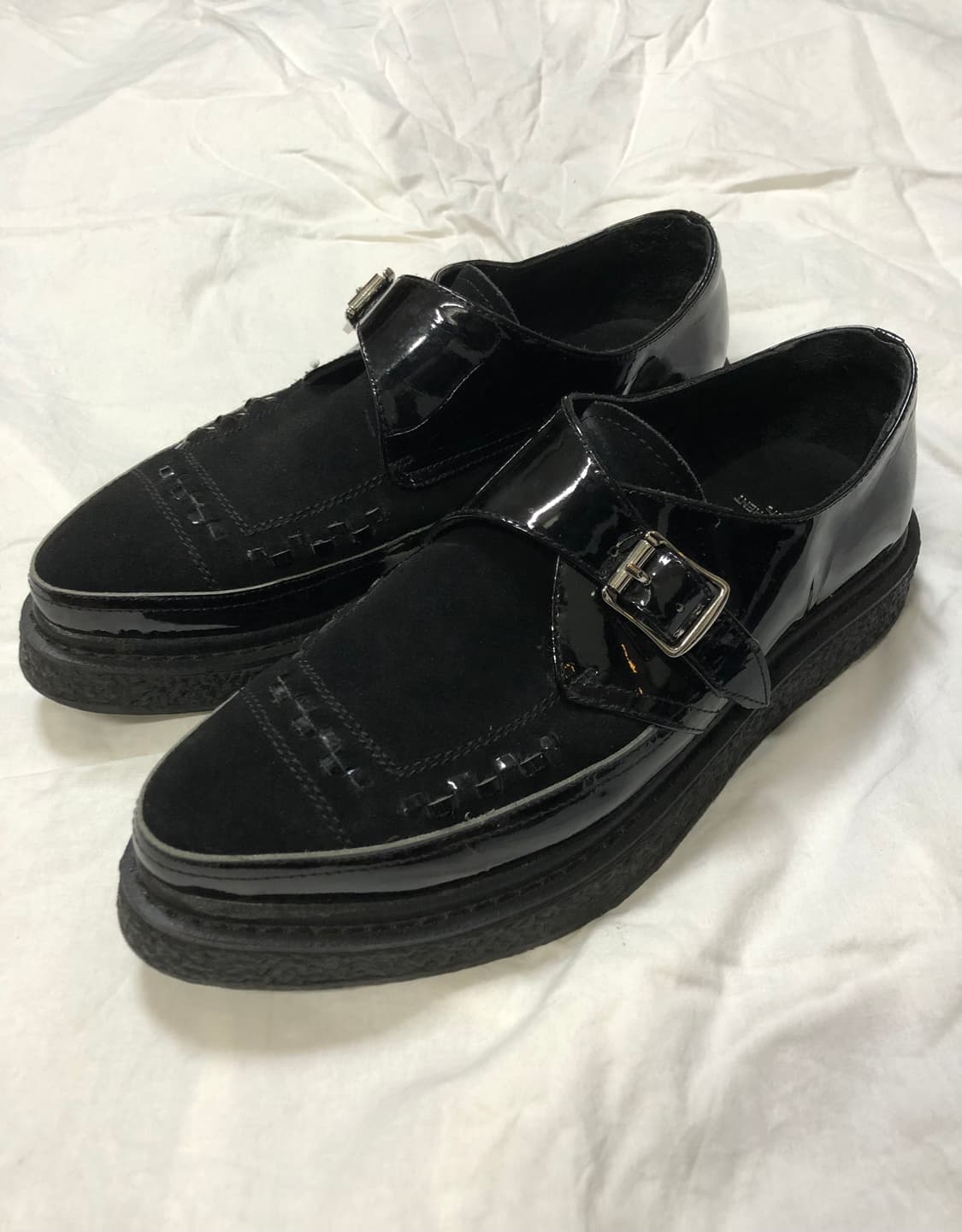 생로랑 몽크 스트랩 크리퍼 42사이즈 상품이미지1