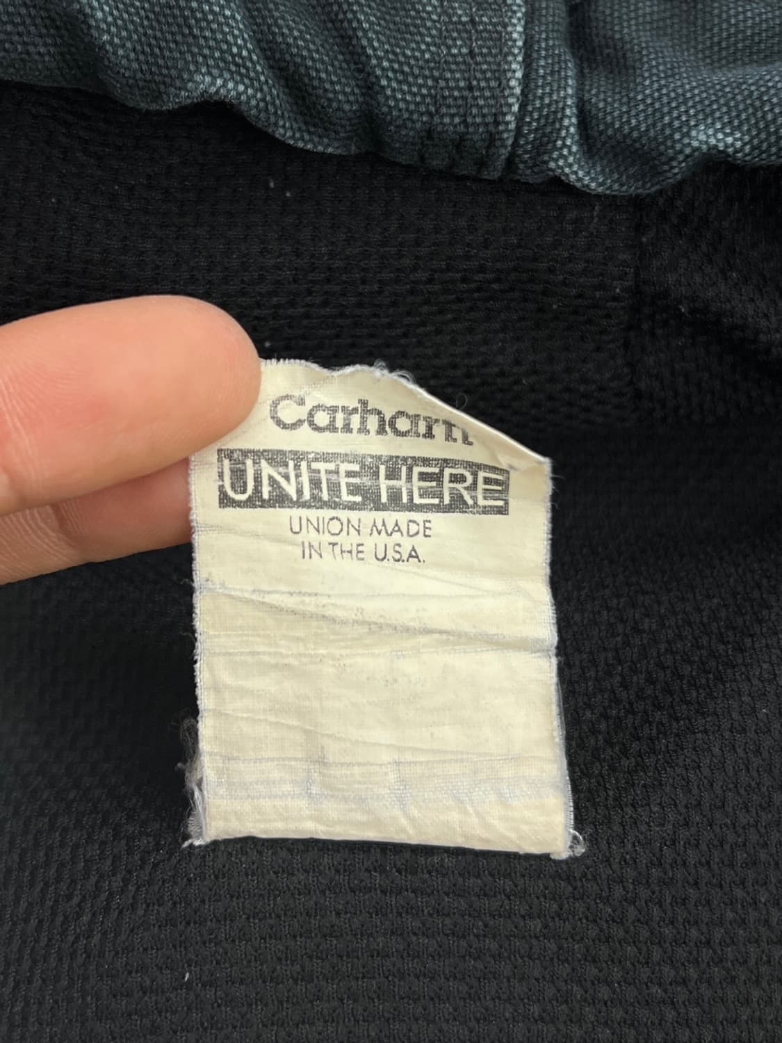 칼하트 J181 페이디드 블랙 액티브 자켓 상품이미지10