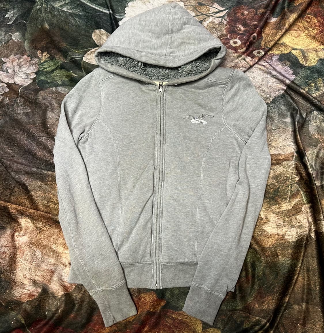 홀리스터 빈티지 글리터 그레이울프죠후드집업 S 상품이미지1