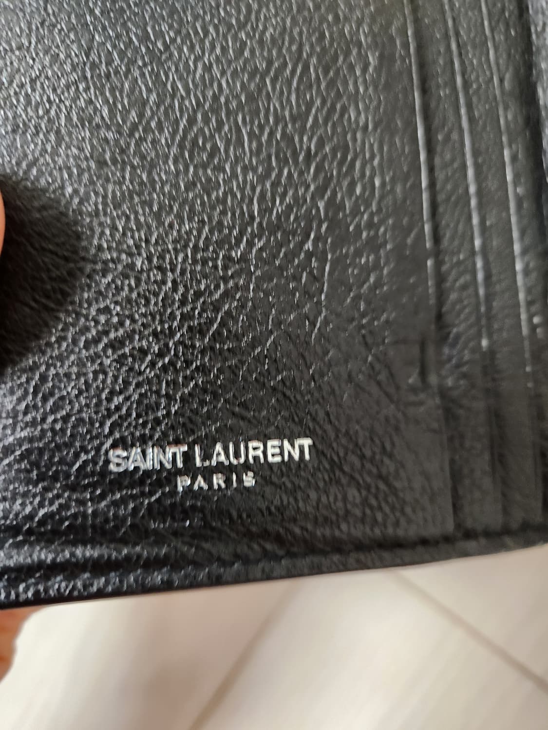 생로랑 에디 지갑 상품이미지4