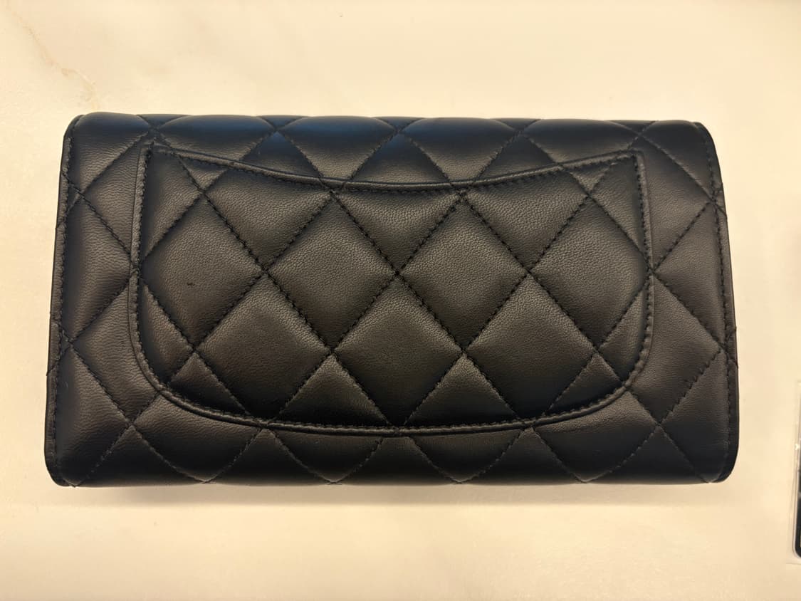 샤넬 램스킨 장지갑 미사용 판매합니다 상품이미지2