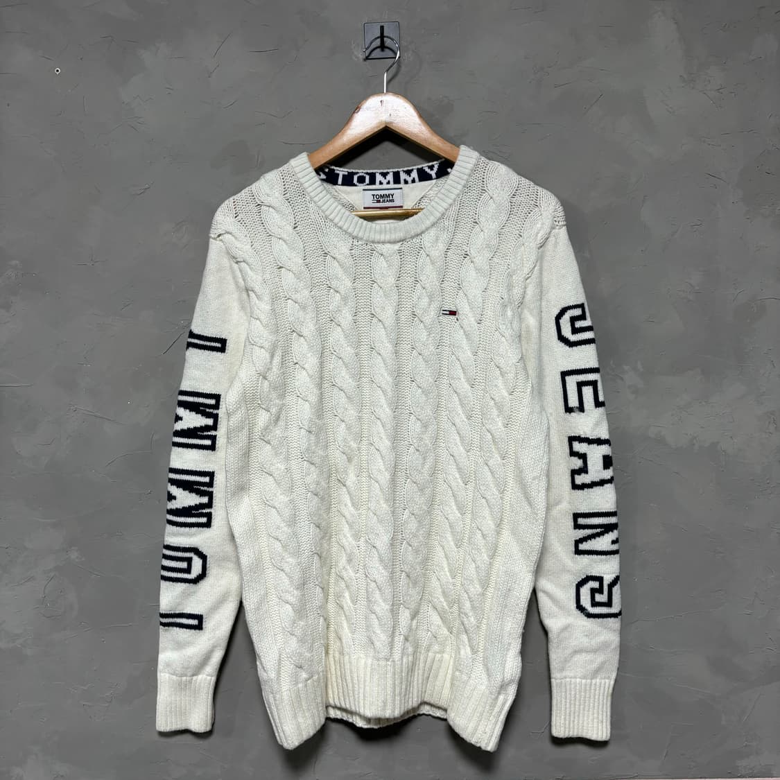 타미 진스 꽈배기 니트 상품이미지1