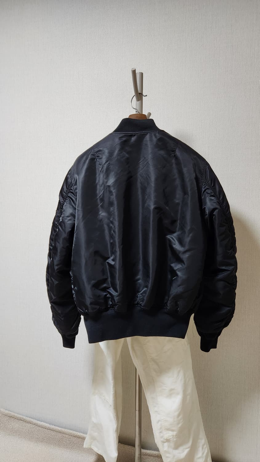 (거의새것)알파인더스트리 MA-1 블랙 105-110 상품이미지2