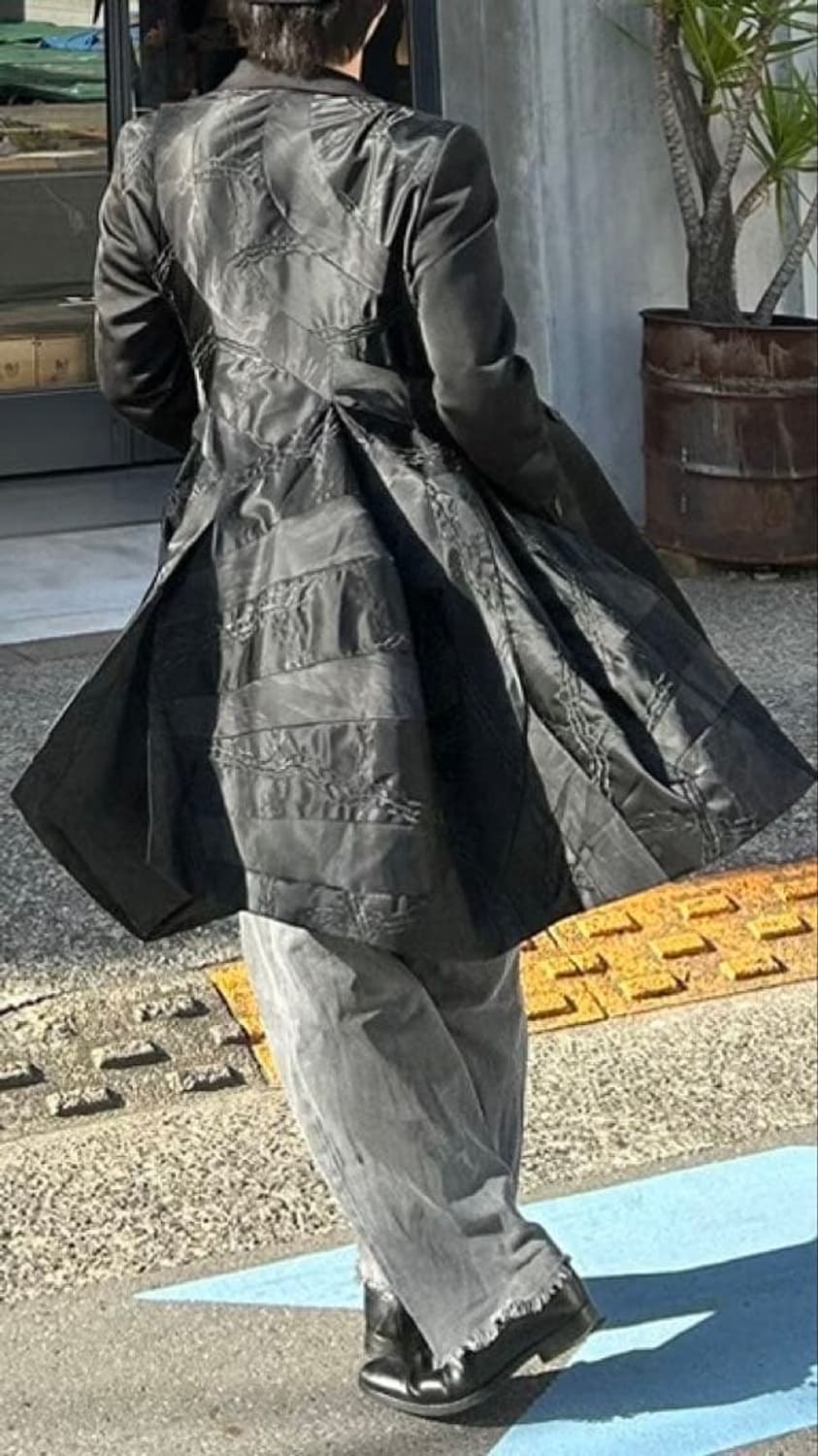 23ss 꼼데가르송 옴므플러스 새틴 패치워크 자켓 m 상품이미지3