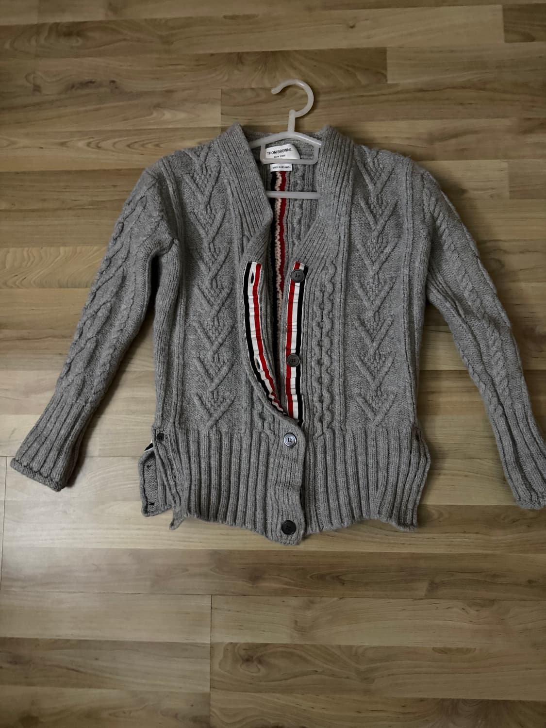 톰브라운 백삼선 케이블 가디건 38size 상품이미지3