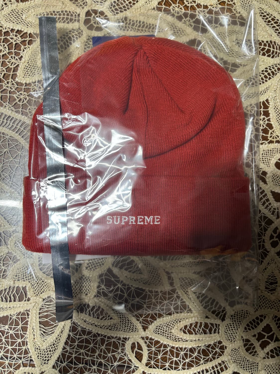 슈프림 x 챔피온 3D 메탈릭 로고 비니 상품이미지2