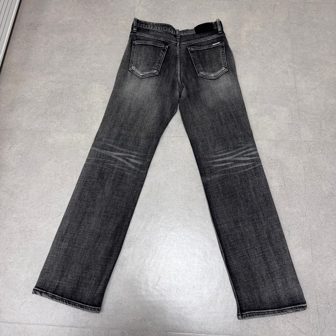 보헤미안서울 크럼플드 워싱 데님 팬츠 그레이 s 상품이미지3