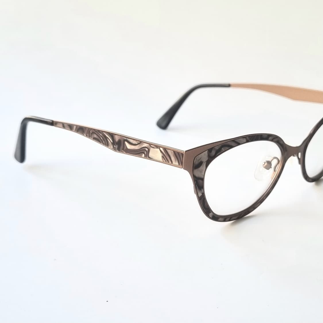 데드스탁 민낯에도 분위기 낼수있는 캣아이 안경테 504 상품이미지7