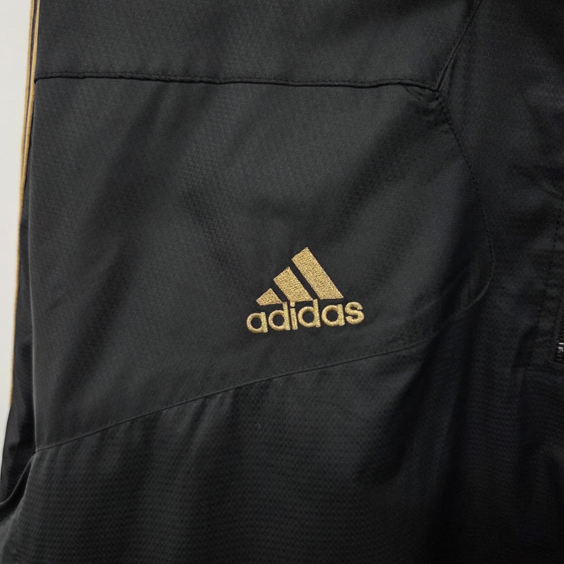 아디다스 블랙 바람막이 점퍼 금색 삼선 남성 L 상품이미지4
