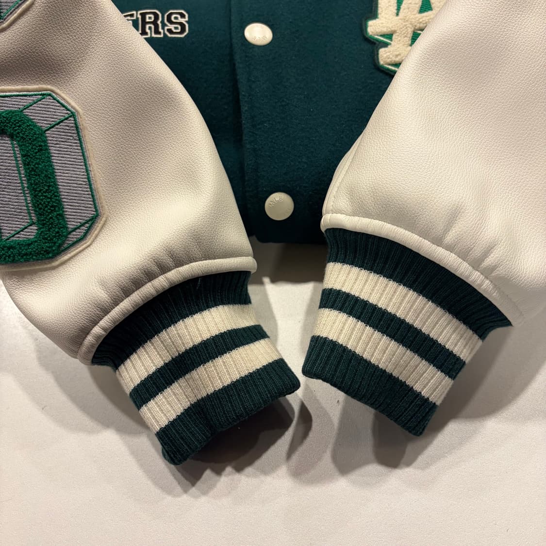 [S] 엠엘비 MLB LA 다저스 울 와펜 스타디움 점퍼 그린 C286 상품이미지5