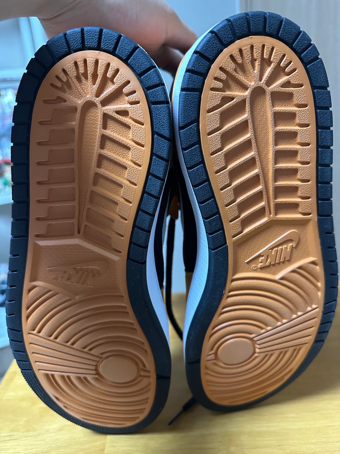 나이키 조던 1 줌에어 컴포트 모나크 오렌지 상품이미지5