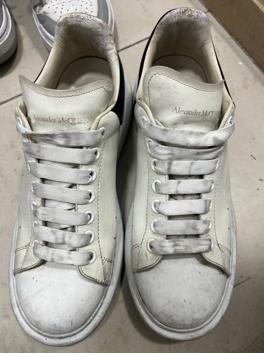 알렉산더 맥퀸 오버솔 42 상품이미지1