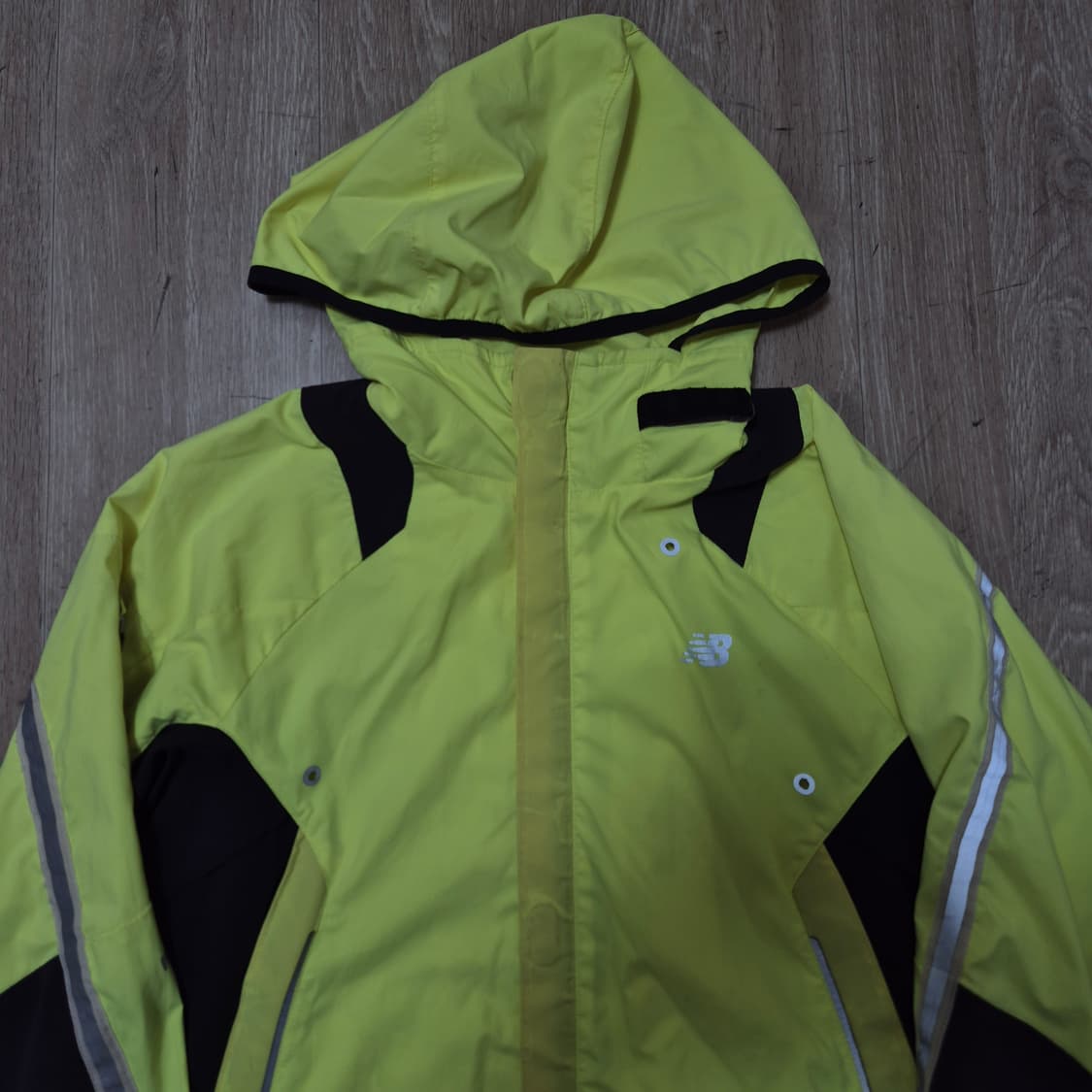 뉴발란스 형광 나일론 후드 바람막이 자켓 S(90) 상품이미지2