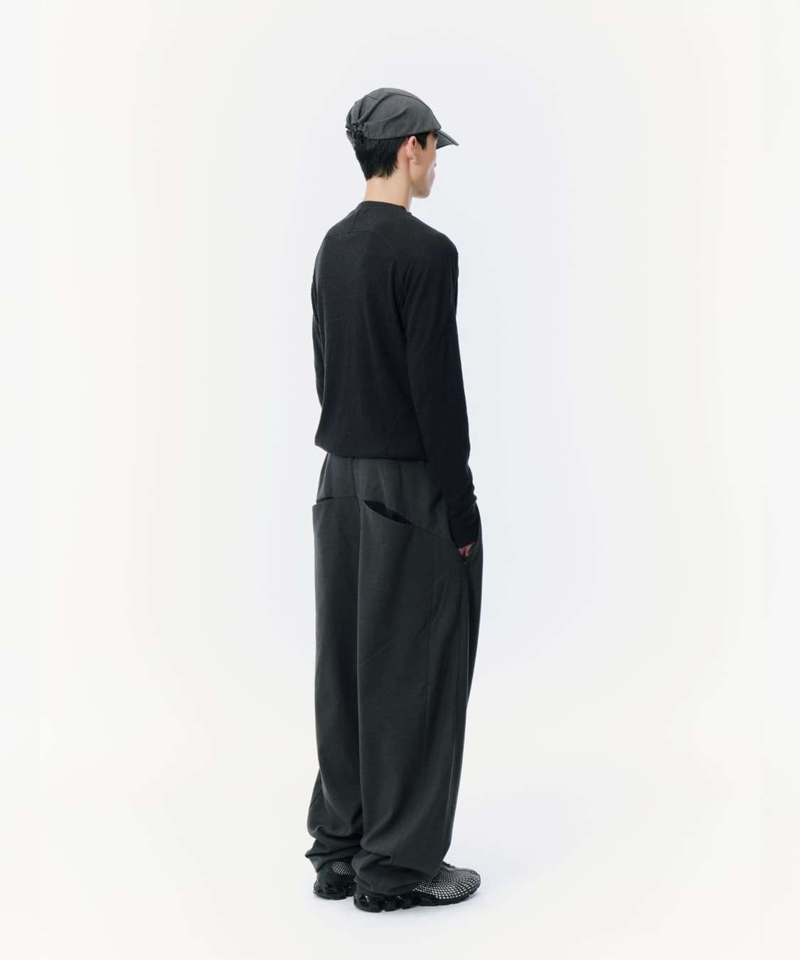 산산기어 WIDE PANTS [CHARCOAL] 상품이미지4