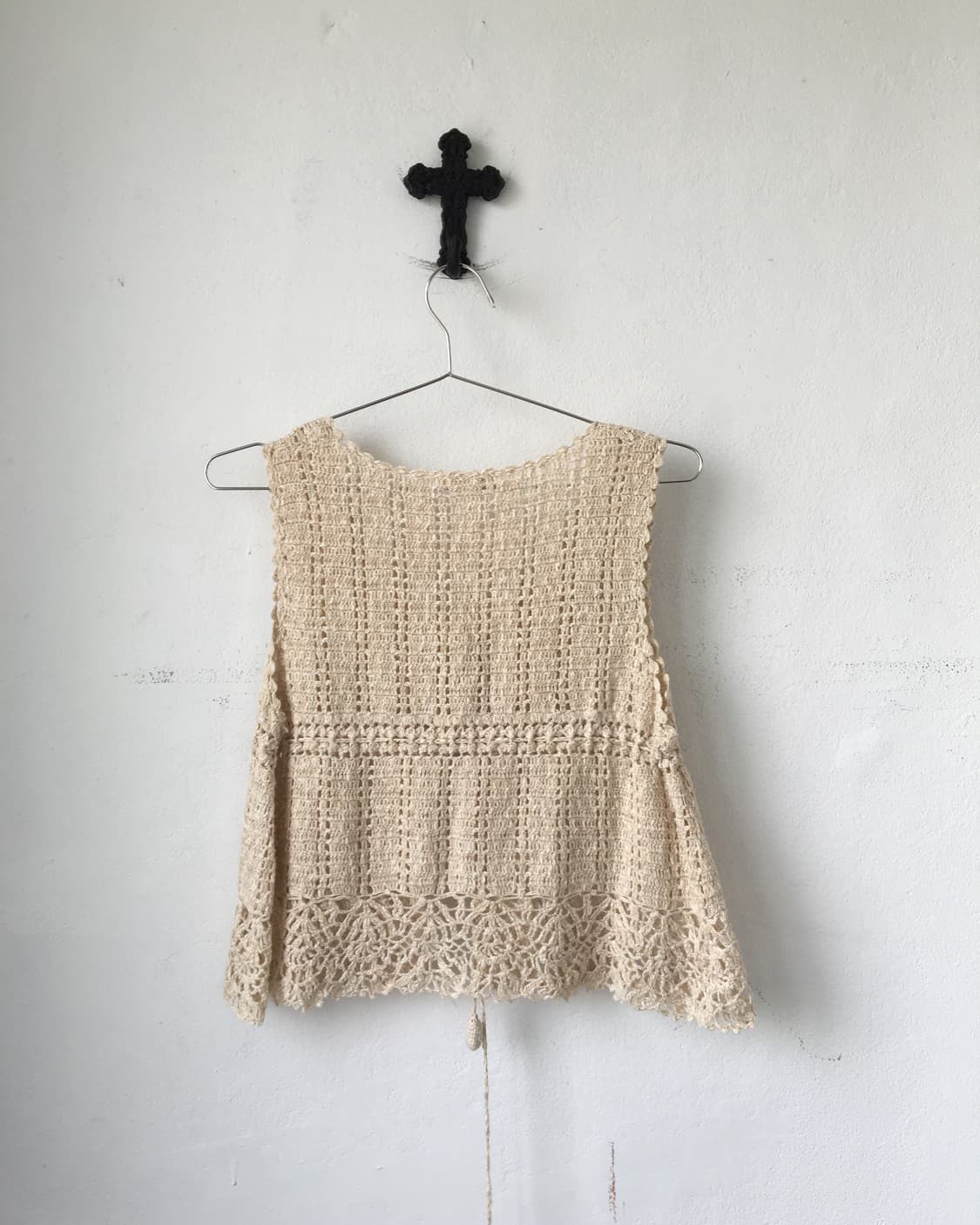 Punching button point crochet sleeveless 상품이미지3