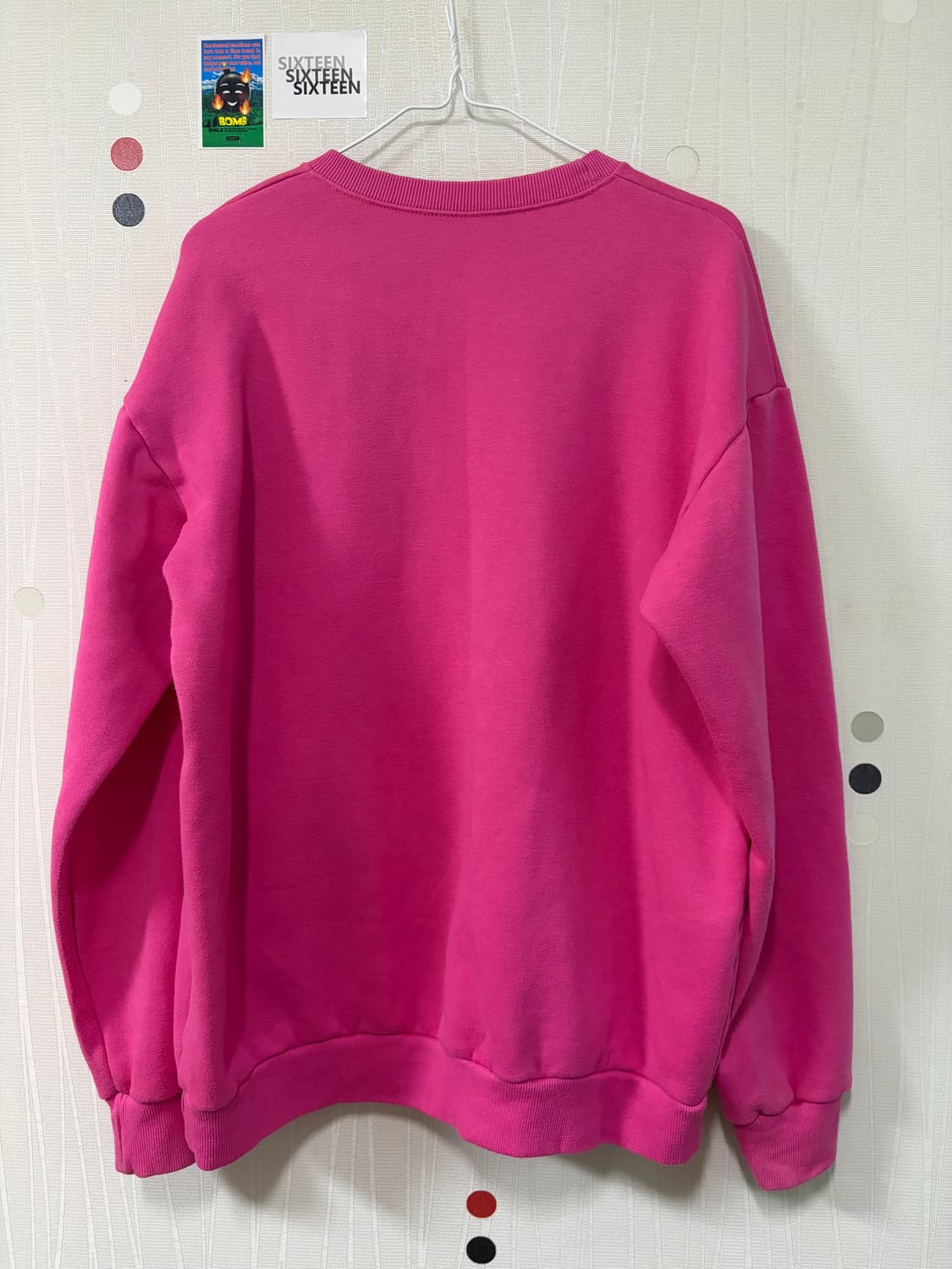 그레이버 핑크 스마일 맨투맨 상품이미지2