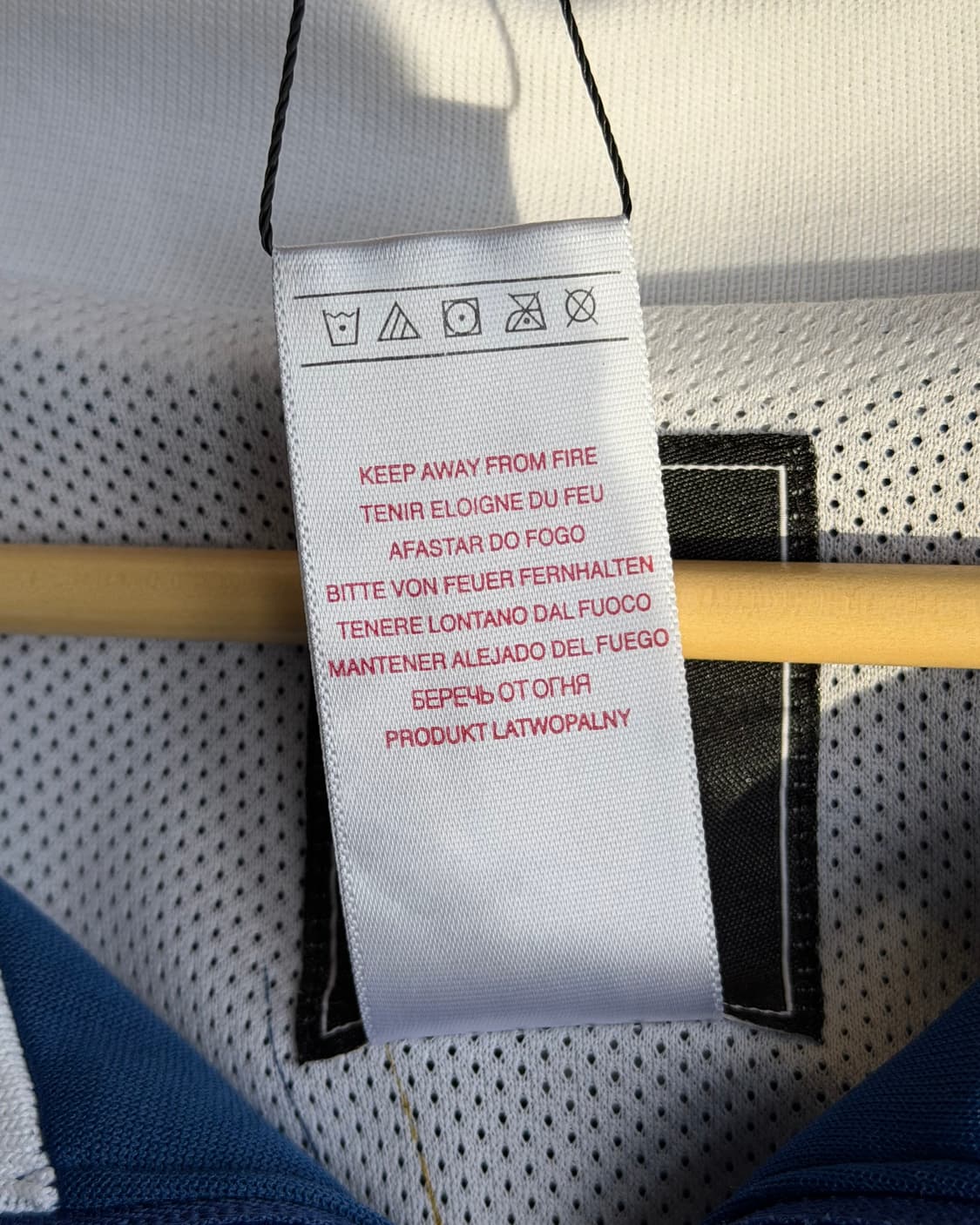 adidas x NBA Lakers 3-stripe track top  상품이미지9