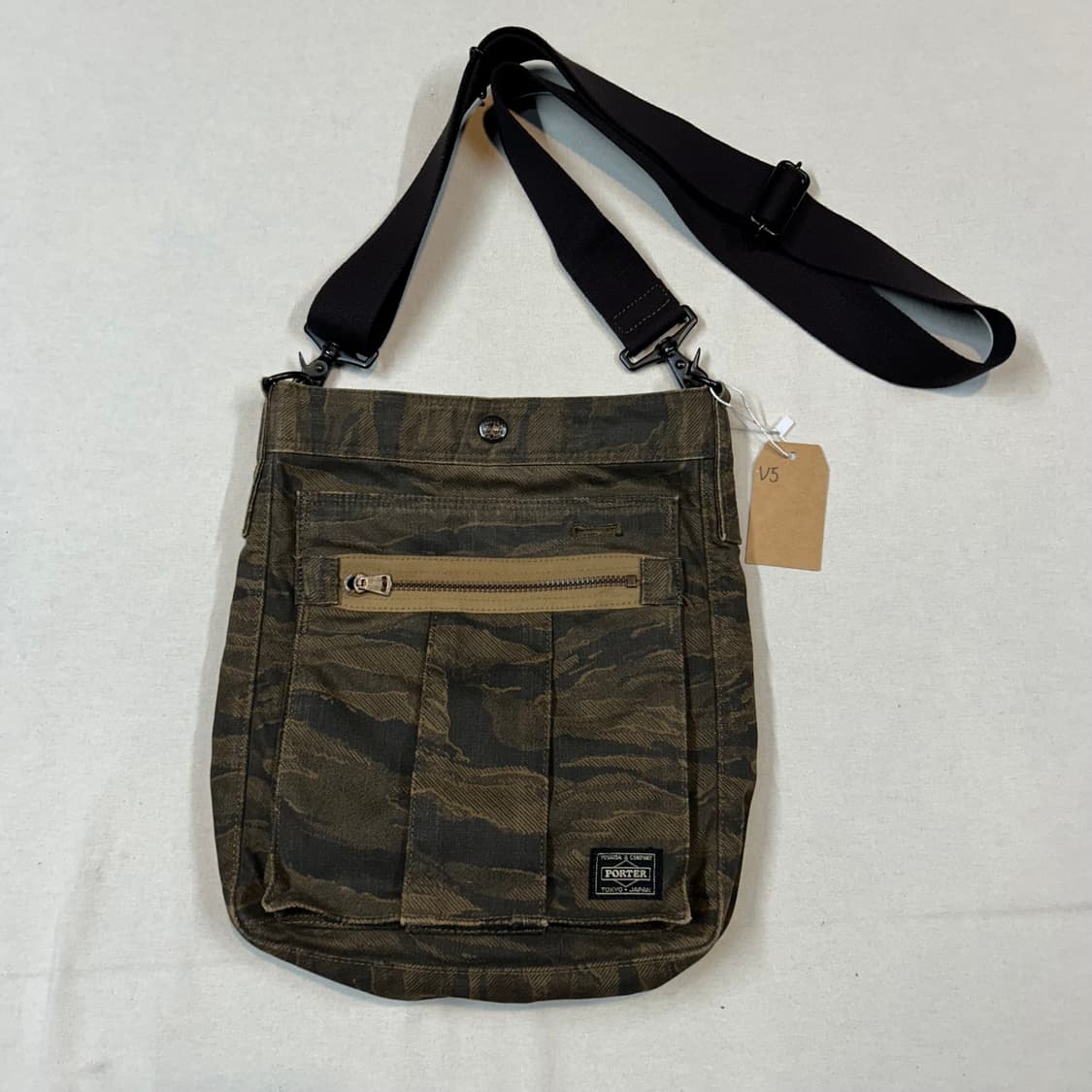 요시다 포터 타이거 카모 숄더백 크로스백 70주년 한정판 V5 상품이미지1
