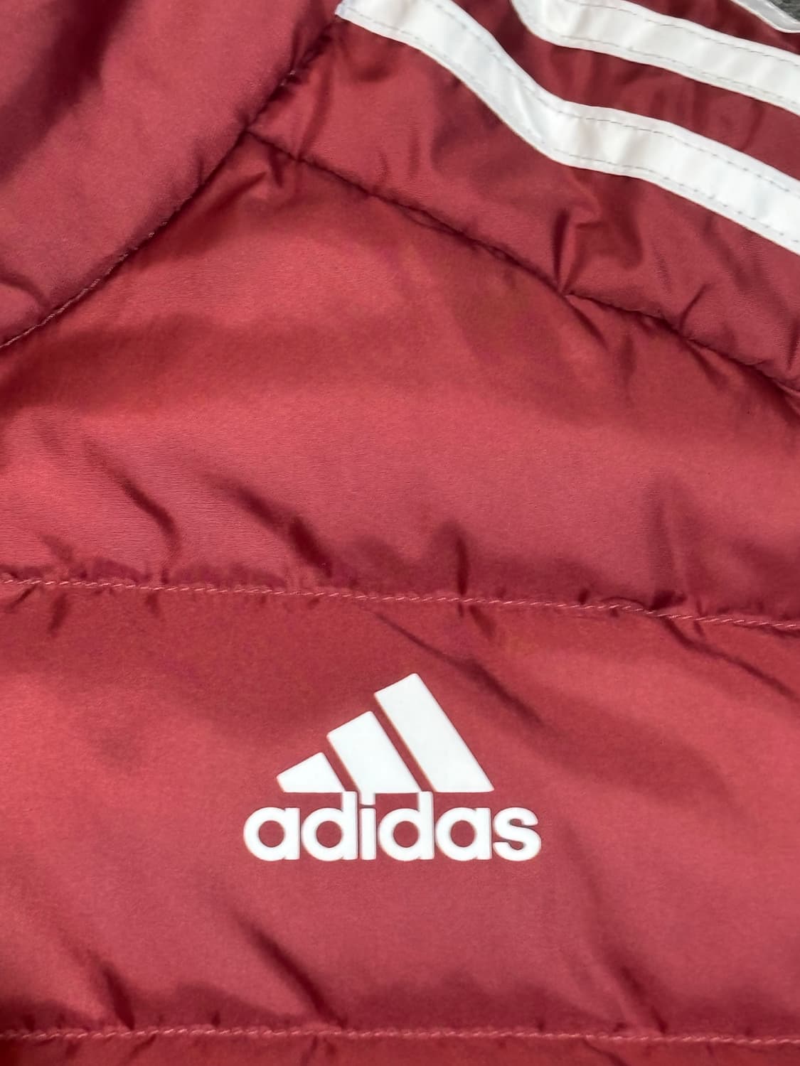 아디다스 경량패딩 2XL 110사이즈 버건디 상품이미지6