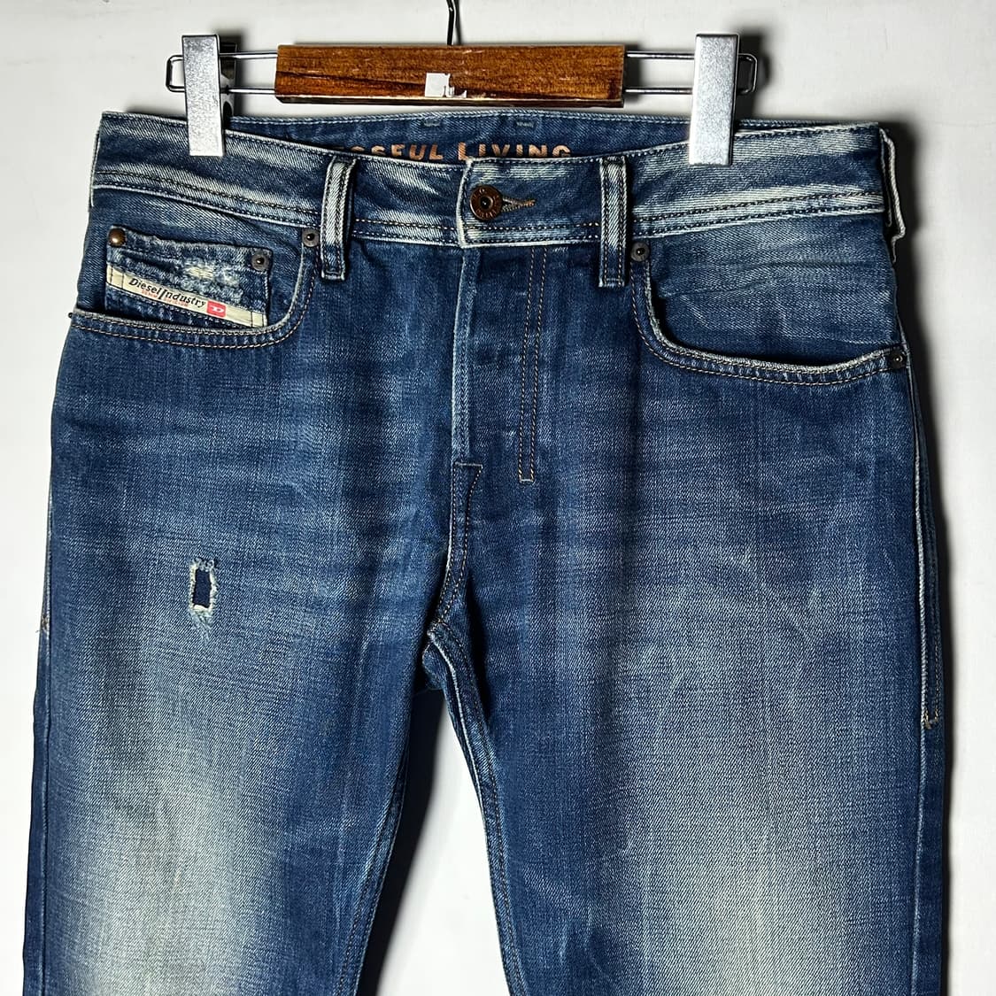 [DIESEL] 디젤 워시드 데미지 부츠컷 데님팬츠 상품이미지3