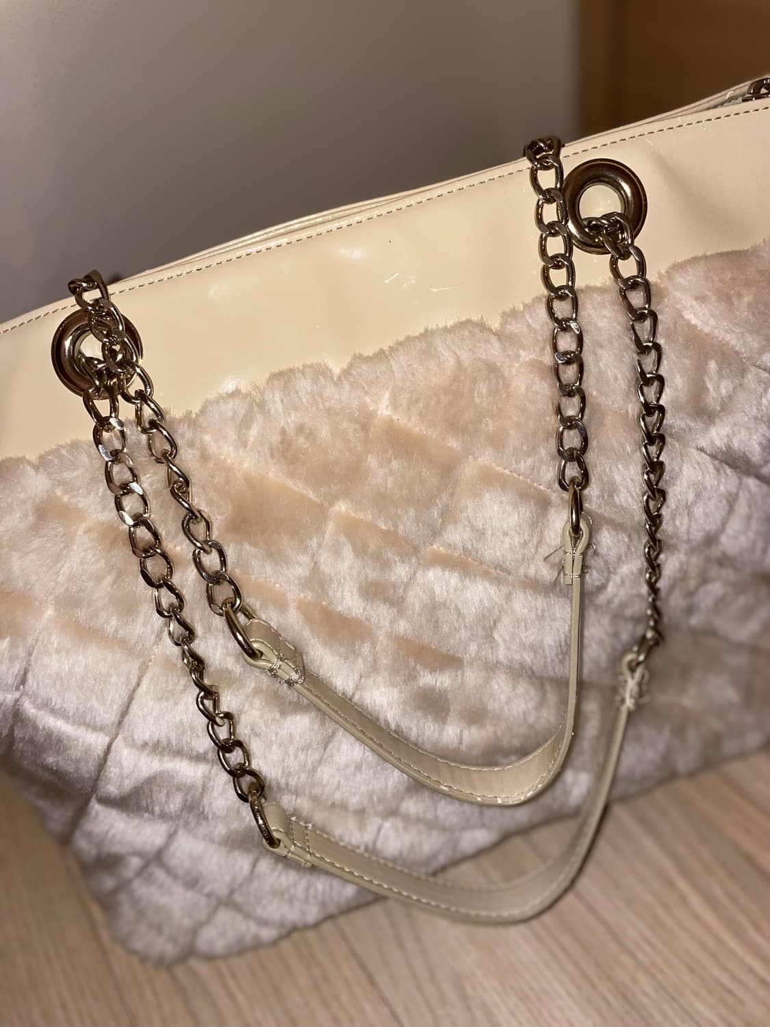 핑키앤다이안 크림 갸루 퍼 숄더 체인백 (대장) 상품이미지3