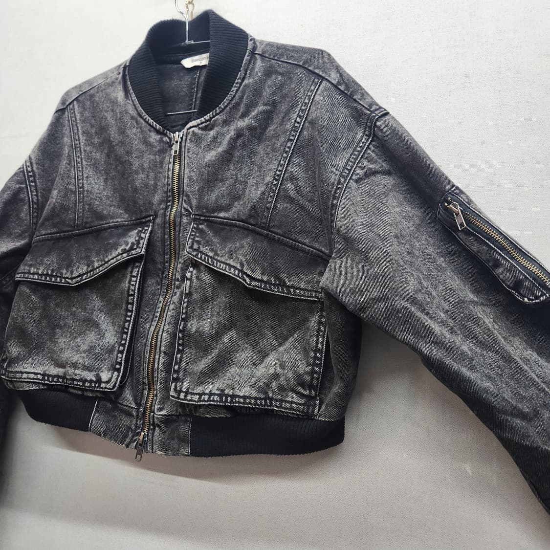 에잇세컨즈 워싱 흑청 크롭 데님 투웨이 자켓 L 상품이미지2