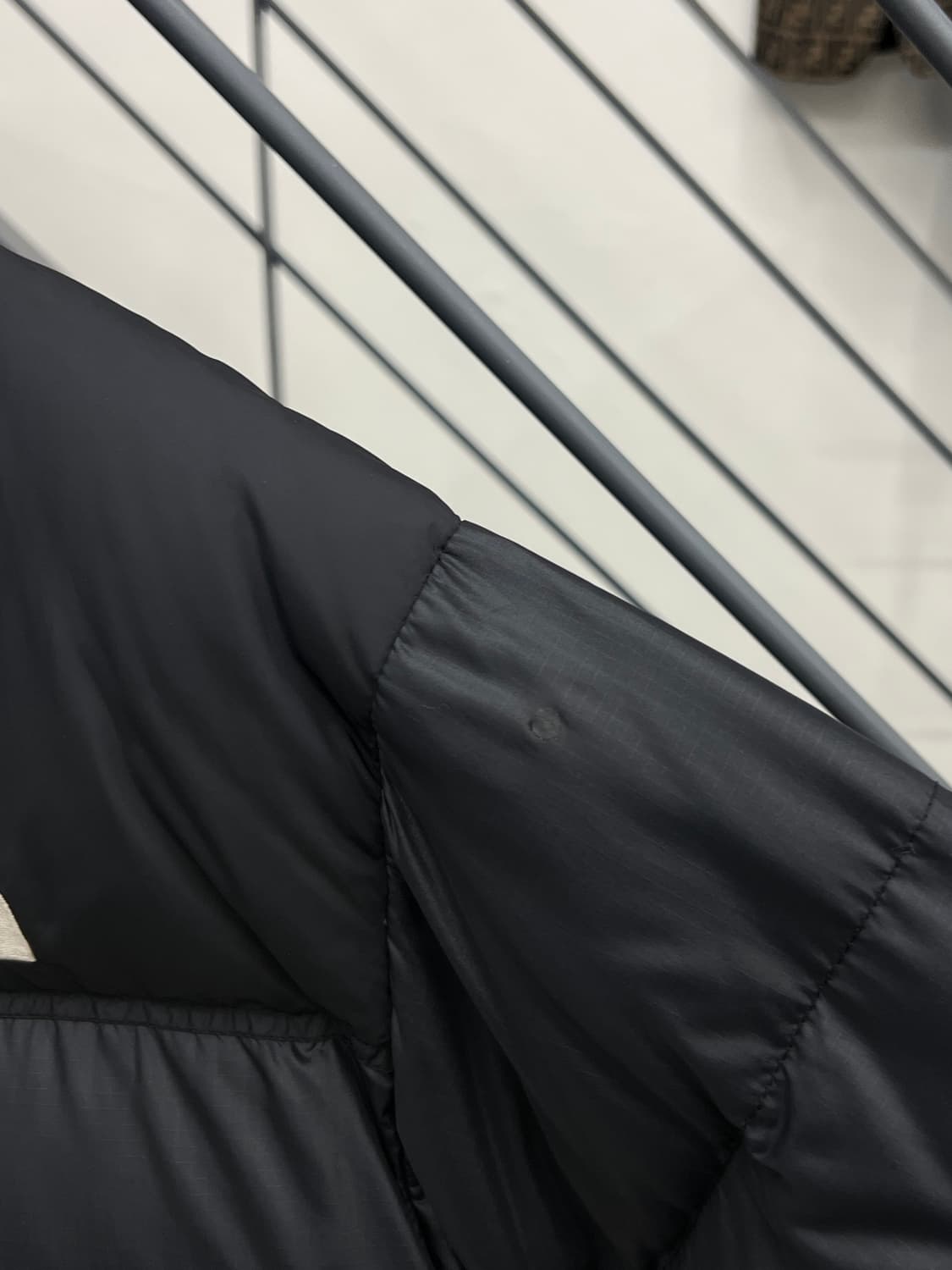 노스페이스 700 블랙 눕시 패딩 상품이미지8