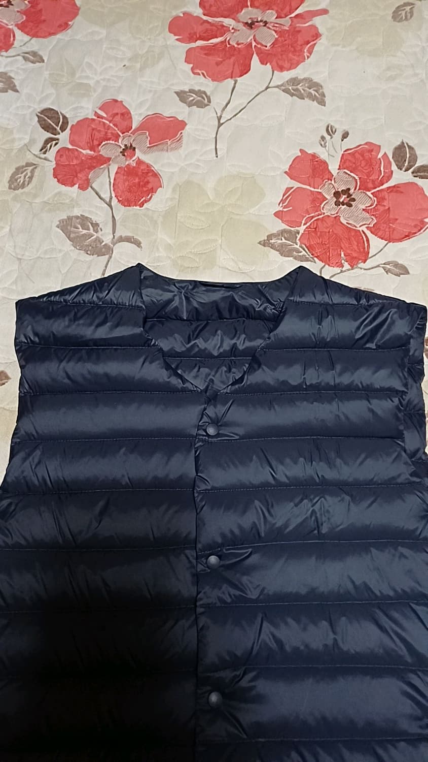 지오다노 오리털경량조끼 105 가슴54 기장69 상품이미지2