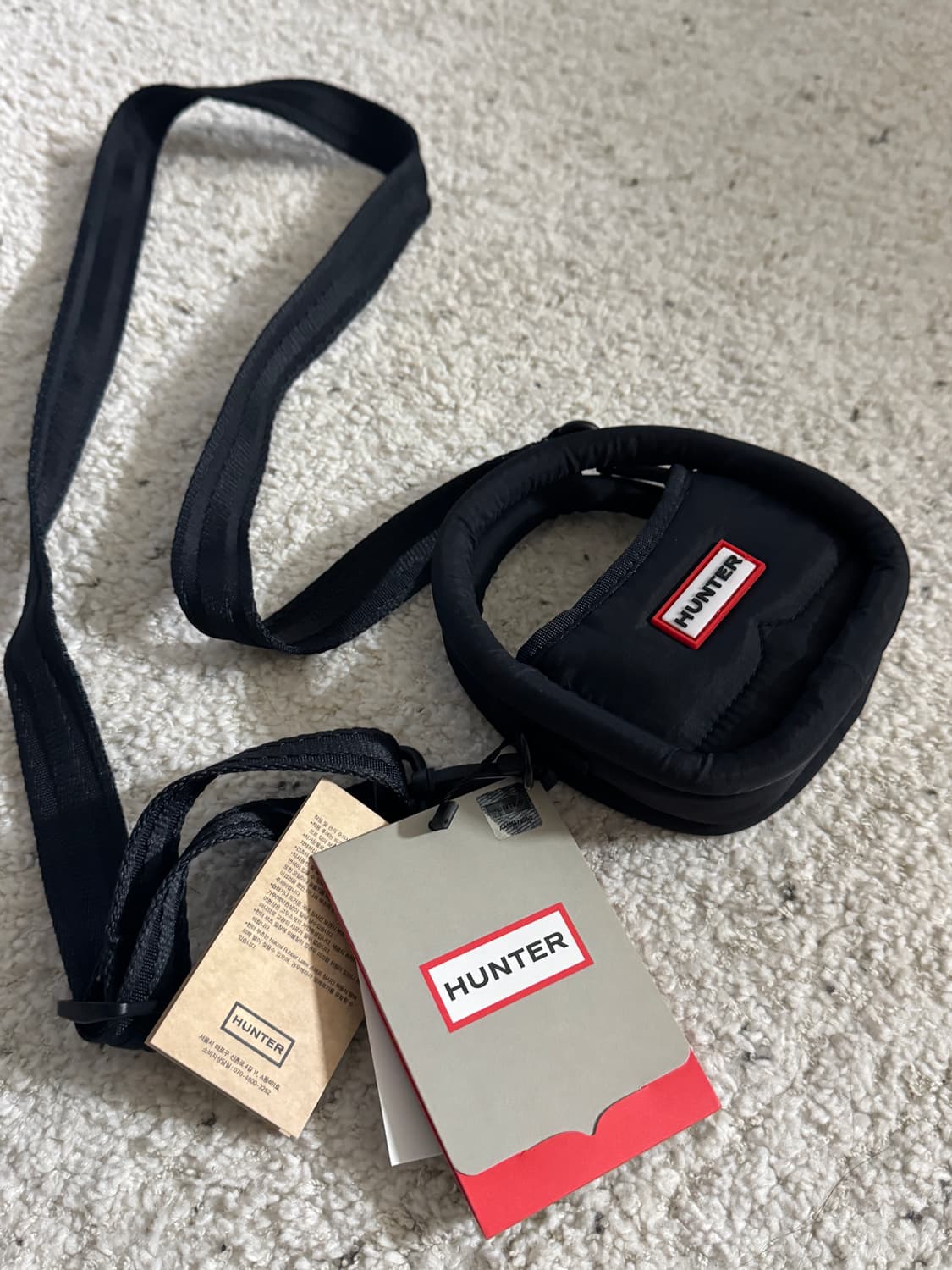 <새상품🖤> 헌터(HUNTER) 프레임드 푸퍼 마이크로 호보백 블랙 상품이미지8