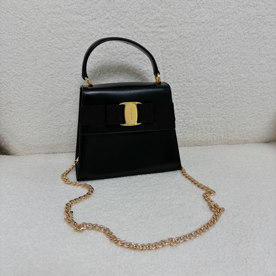 페라가모 바라 리본 블랙 미니 토트백 상품이미지1