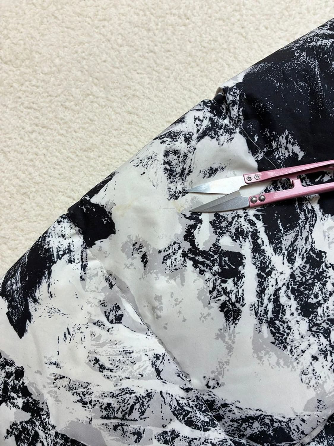 노스페이스 챌린지 설산 에어 구스다운 패딩 PN5879 상품이미지5