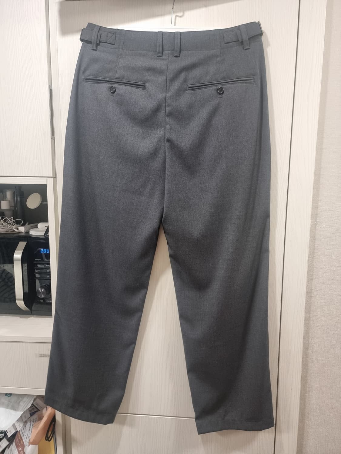 인더로우
STRUCTURED SLACKS - ANTHRACITE 상품이미지2