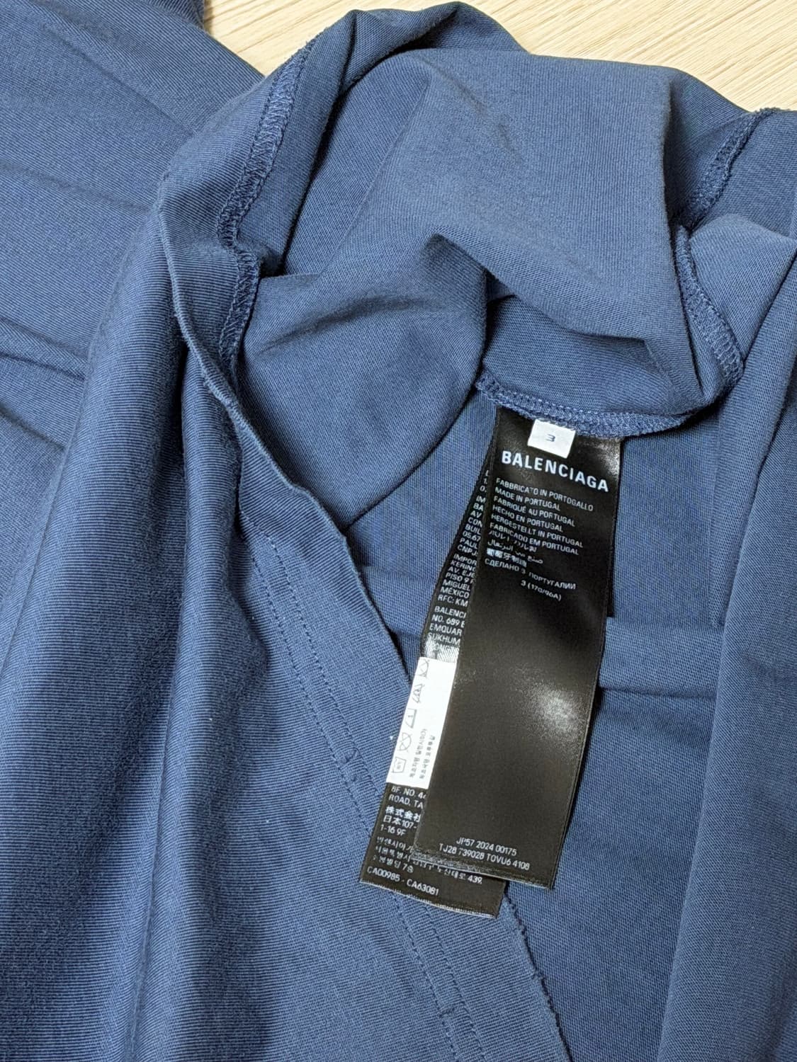 발렌시아가 크립토 반팔 티셔츠 블루 상품이미지3