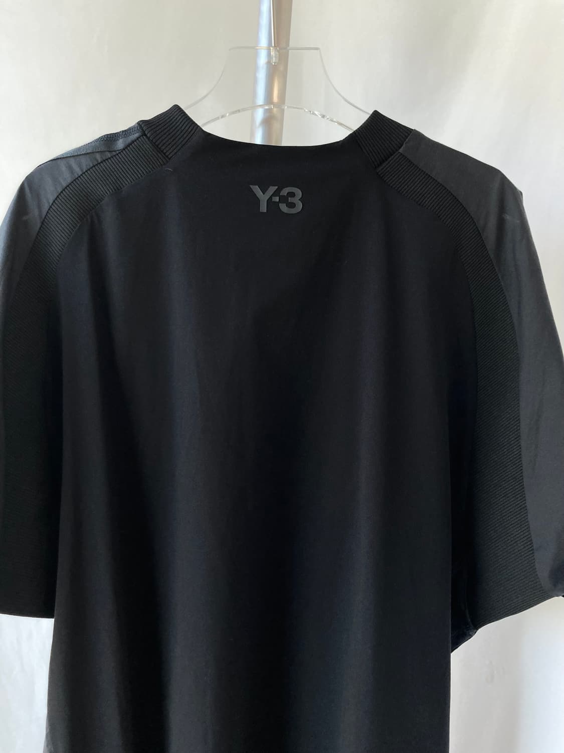 거의새것) 정품 Y-3 아디다스 남성 반팔 라운드 티셔츠 상품이미지10
