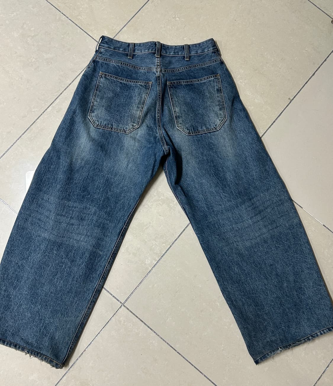 해칭룸 와이드커브진 워시드블루 상품이미지2