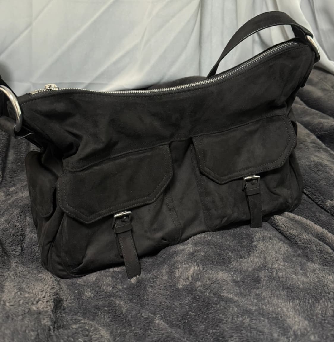 스탠드오일 조이백 스웨이드 블랙 크로스백 상품이미지2