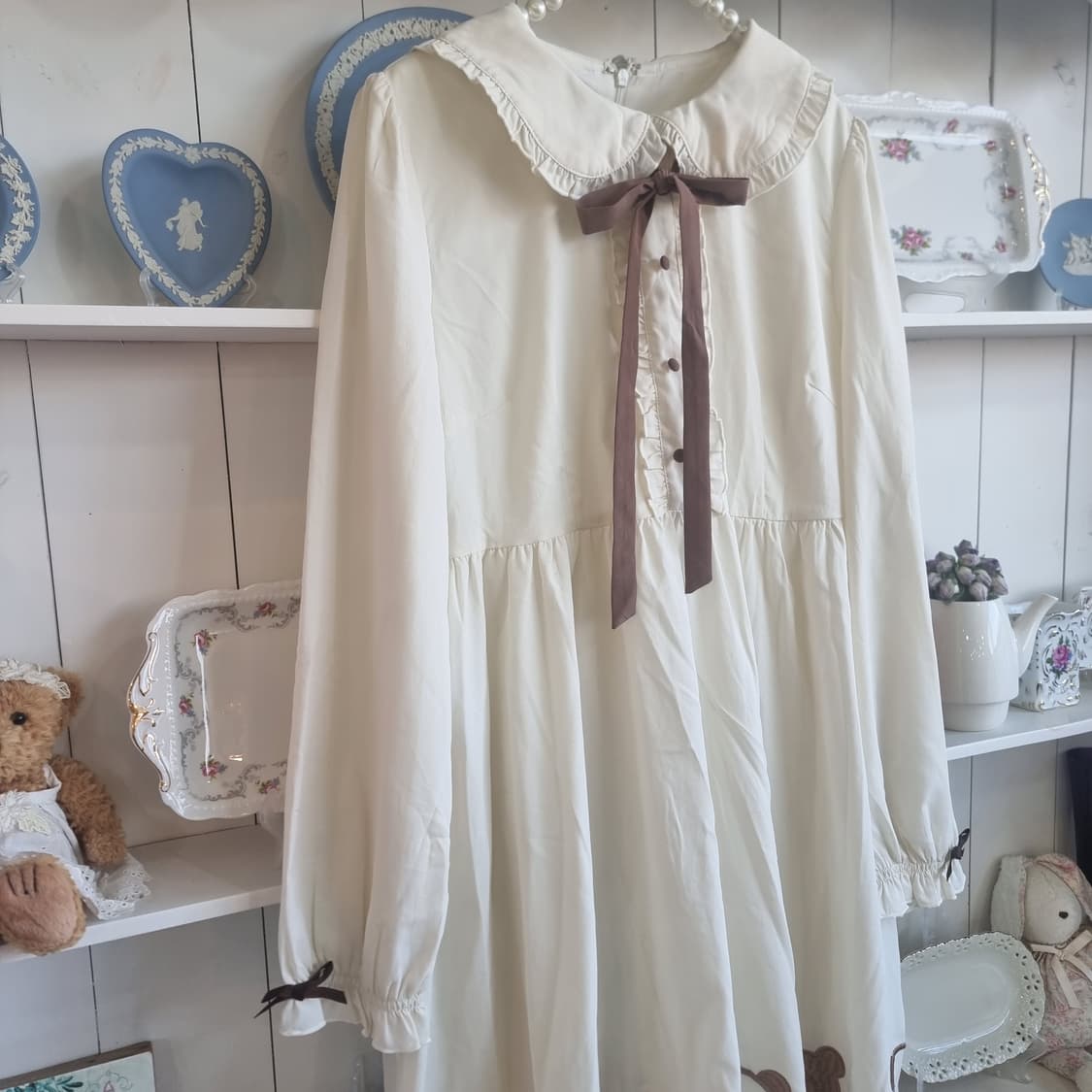 To Alice(투앨리스) 곰돌이 자수 세일러원피스 상품이미지3