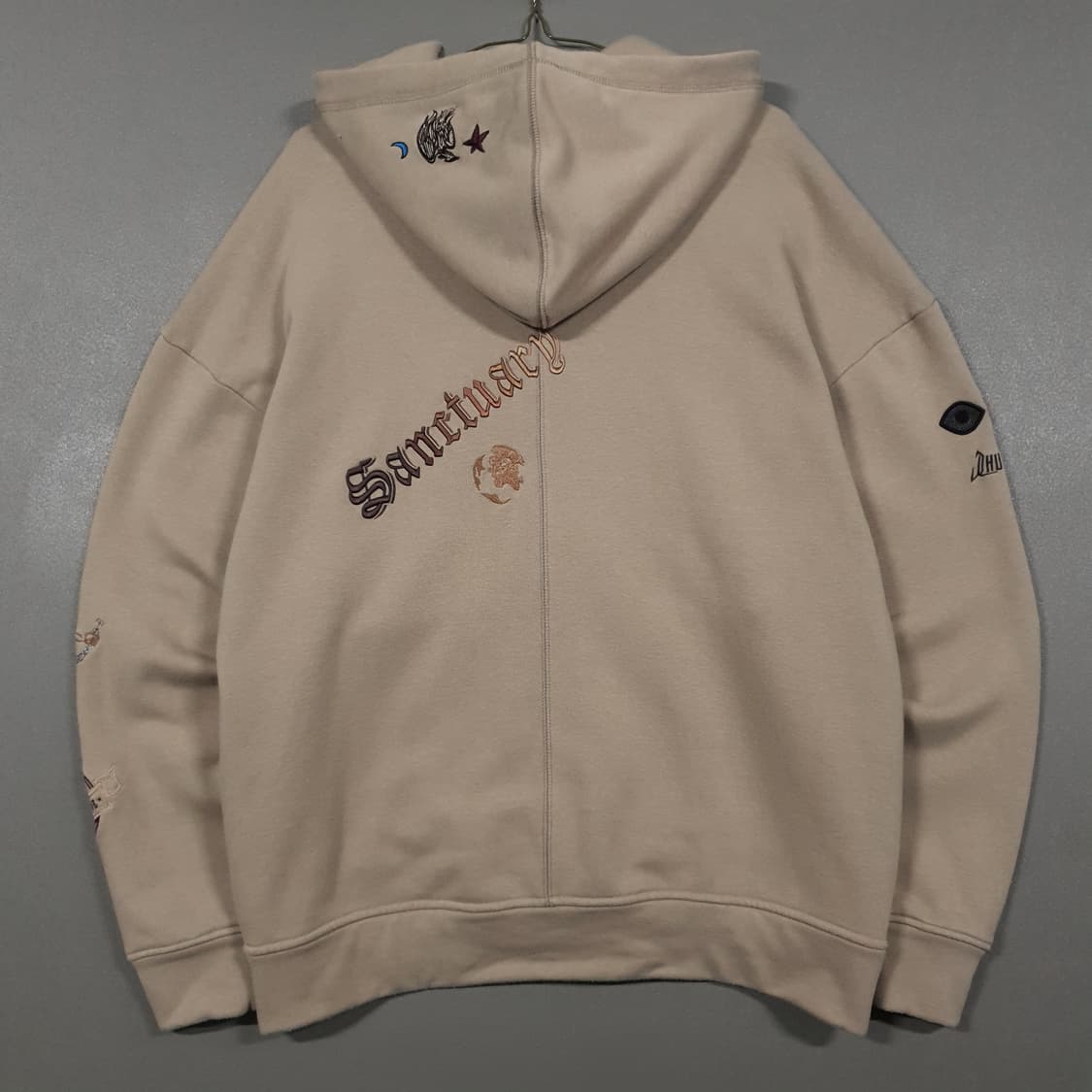 M (95) 송지오 옴므 멀티 자수 패치 포인트 후드집업 베이지 정품 상품이미지10