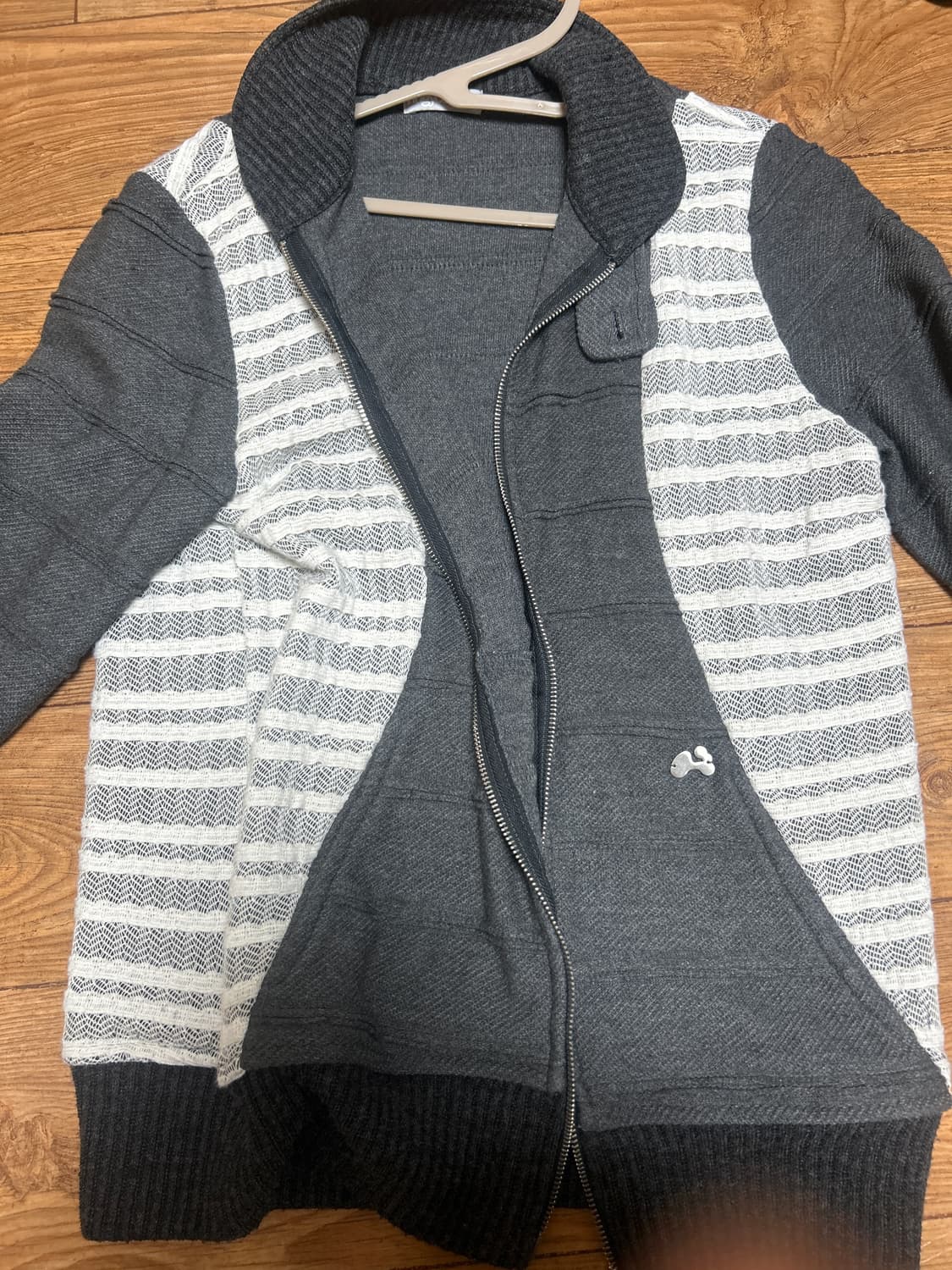 허그유어스킨 니트집업 상품이미지1