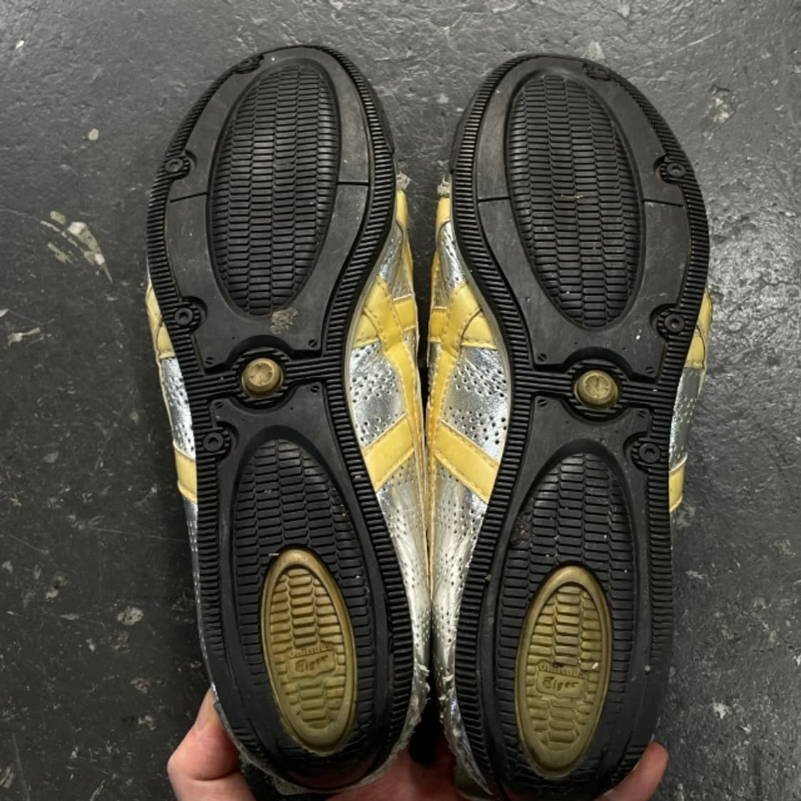 245 오니츠카타이거 x BMW 미니 멕시코 66 실버 상품이미지5