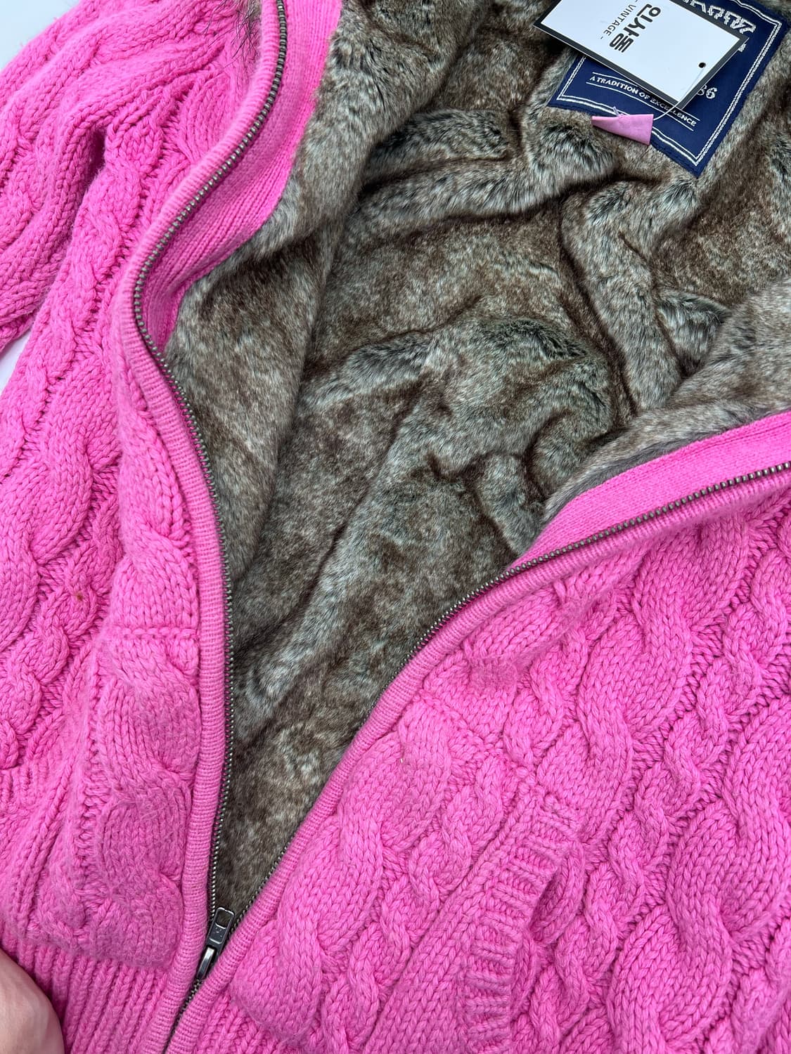 핑크 퍼 후드 니트집업 상품이미지3